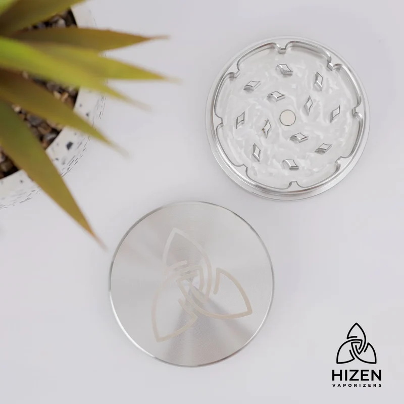 Hizen - Edelstahl Grinder 2-teilig glänzend