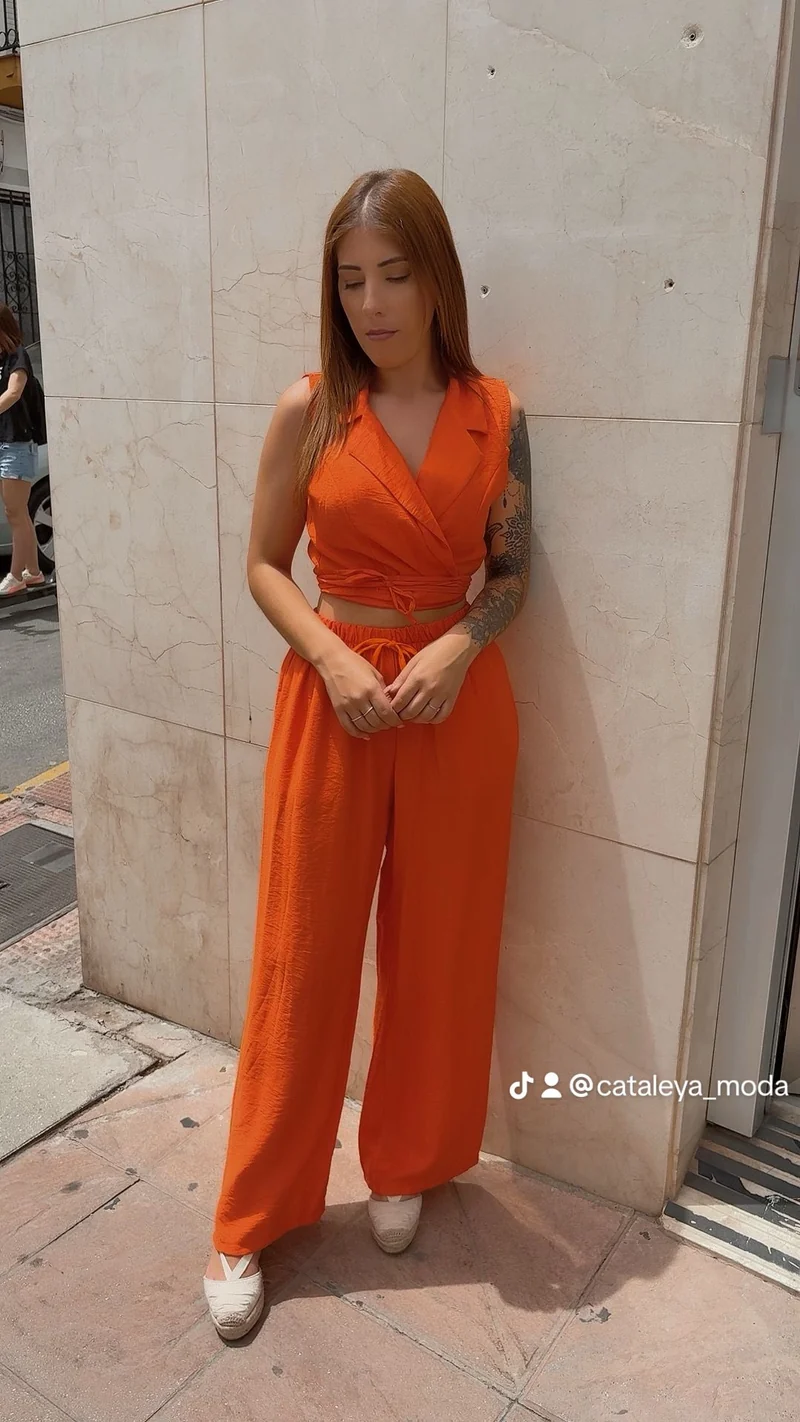 Conjunto Carmín