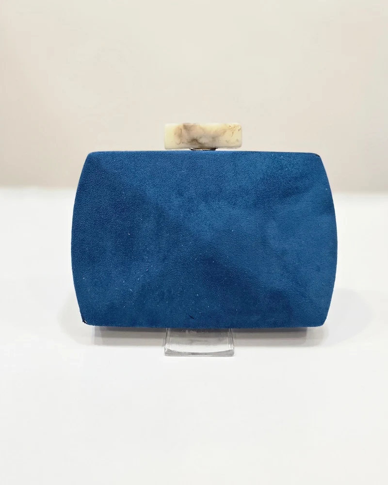 Clutch antelina