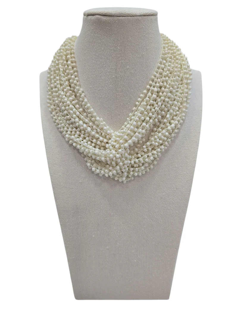 Collar cruzado