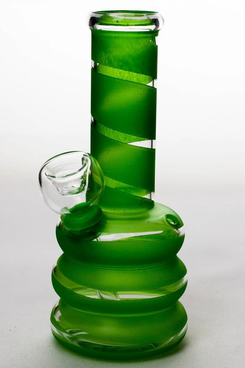 6" glass water bong