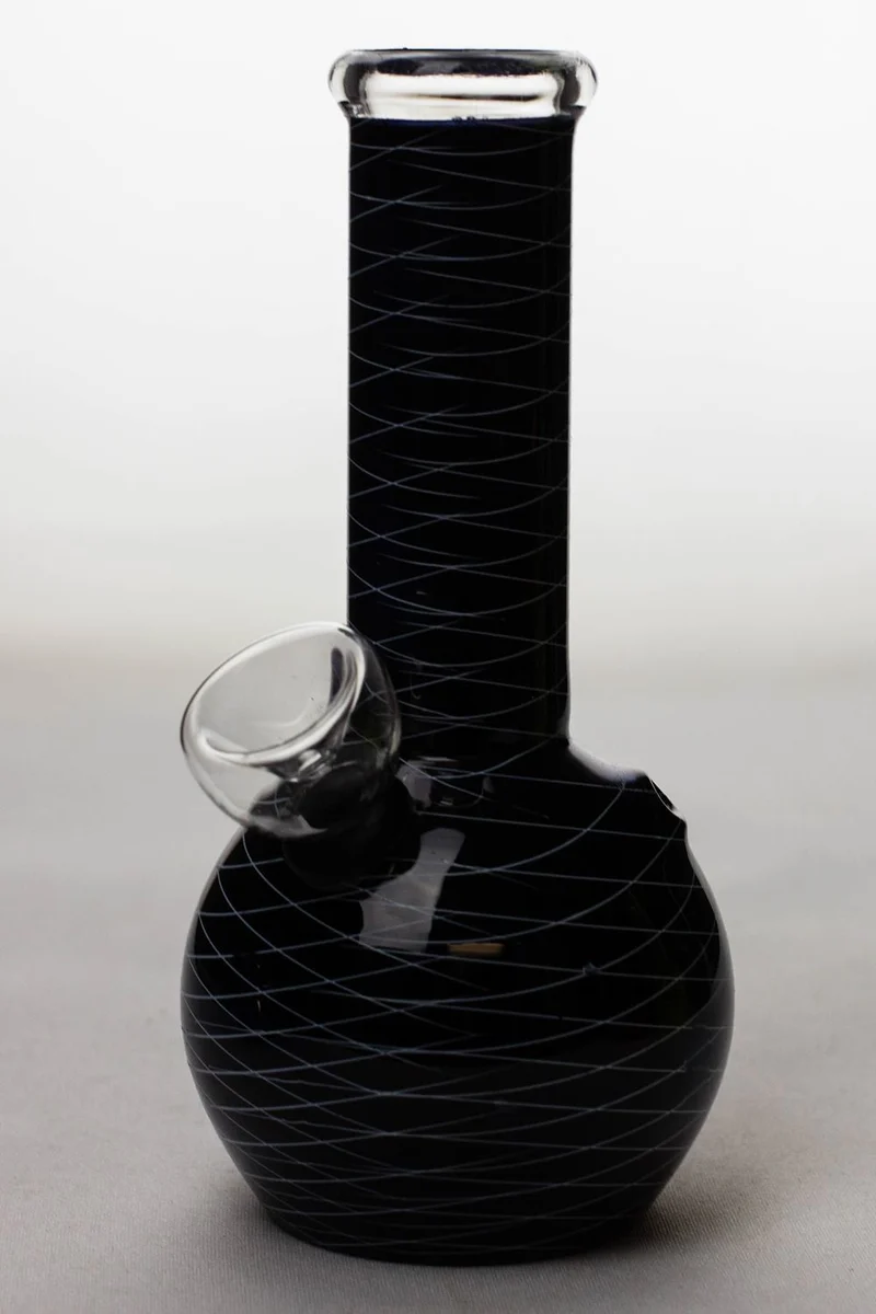 6" glass water bong