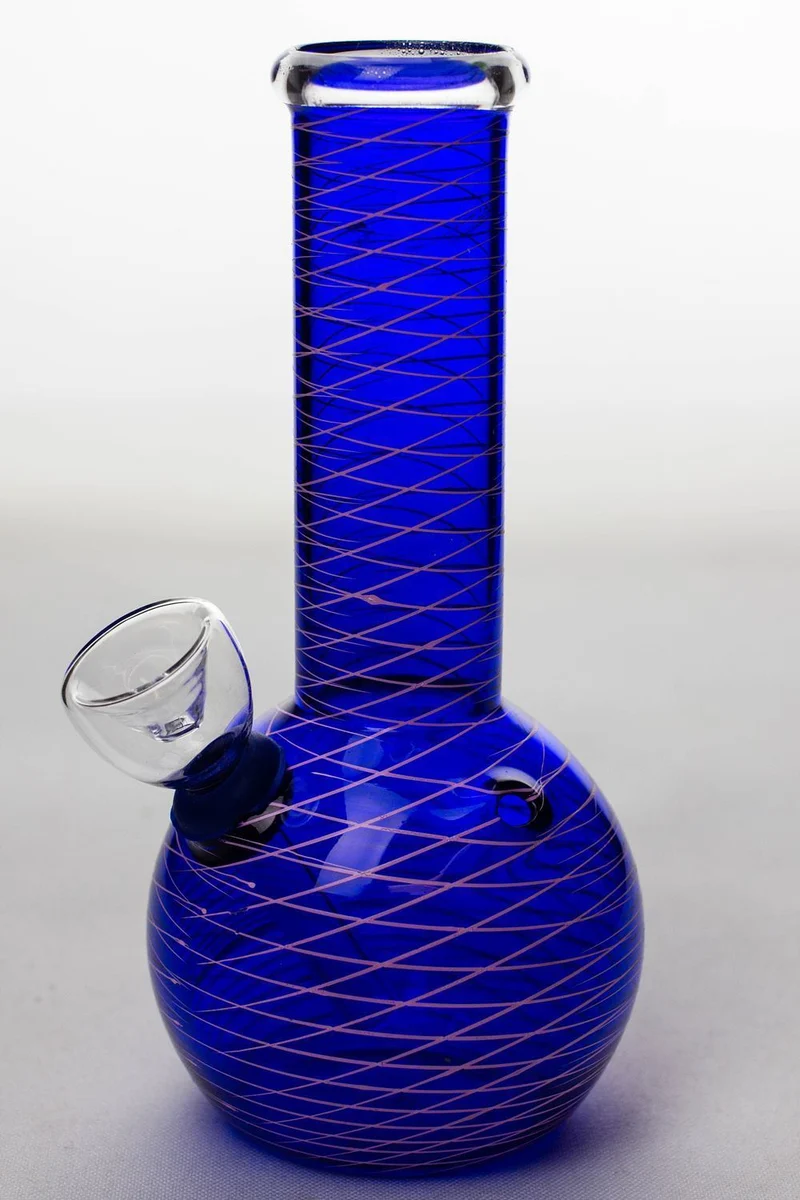 6" glass water bong
