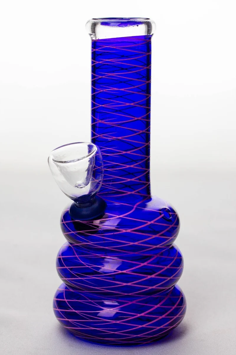 6" glass water bong