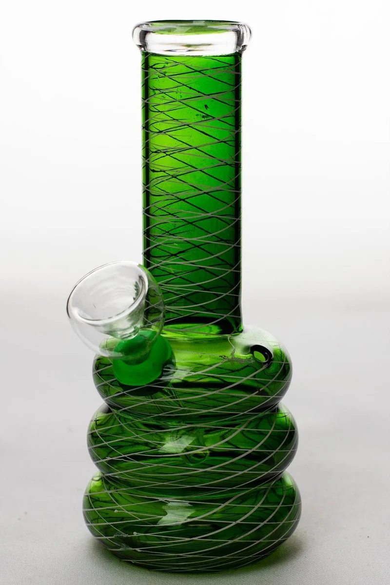 6" glass water bong