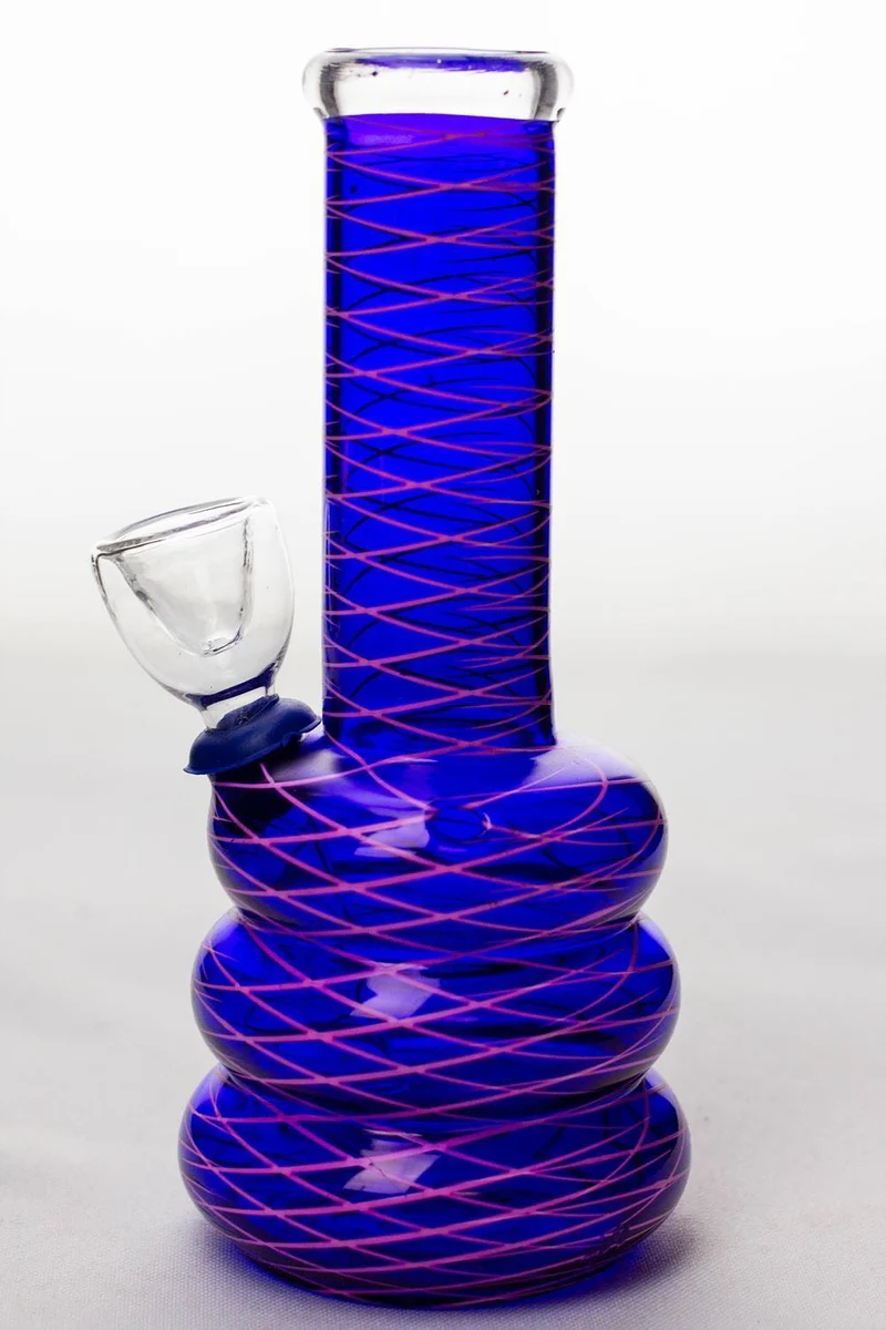 6" glass water bong