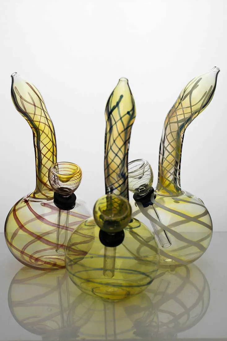 6" changing color glass water bong