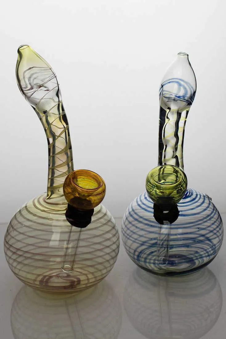 6" changing color glass water bong
