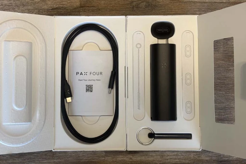 PAX 4 — Vaporizador Híbrido Portátil de Hierbas Secas